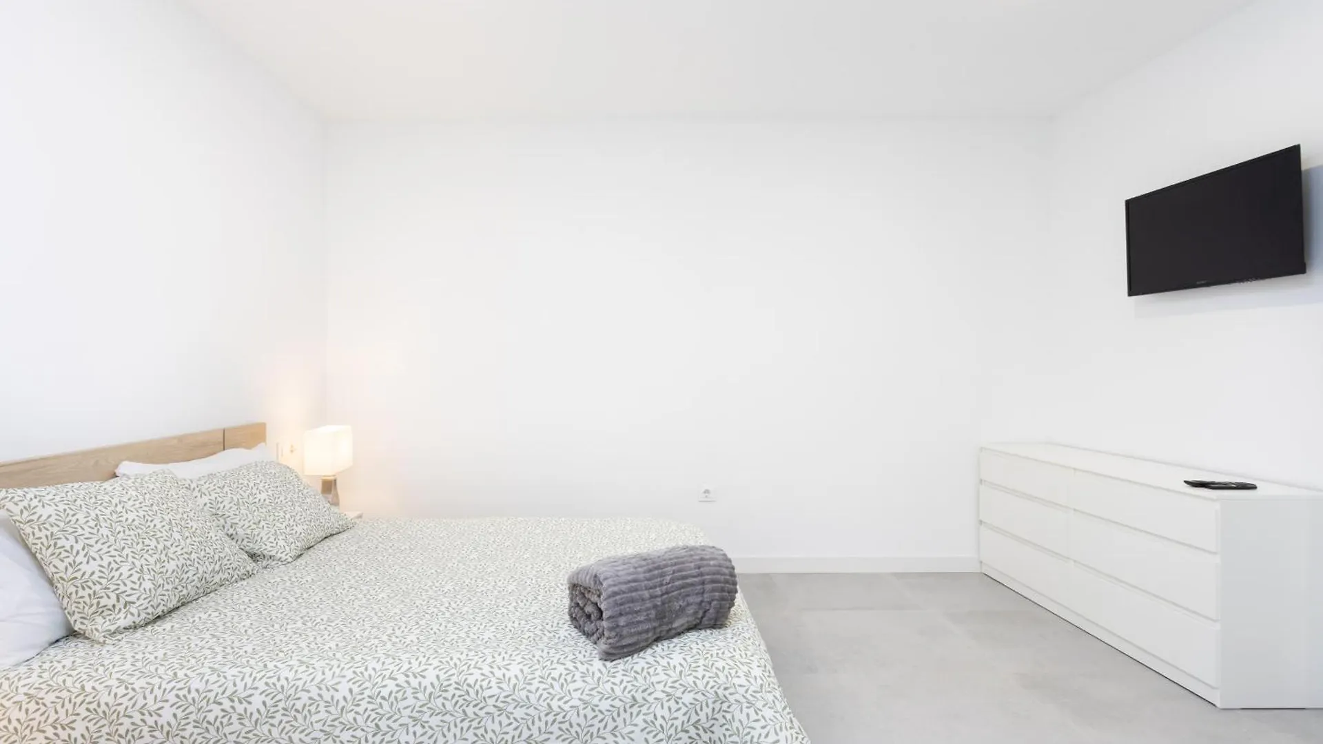 Home2Book Modern Apt Indoor Terrace, La Laguna Spanien