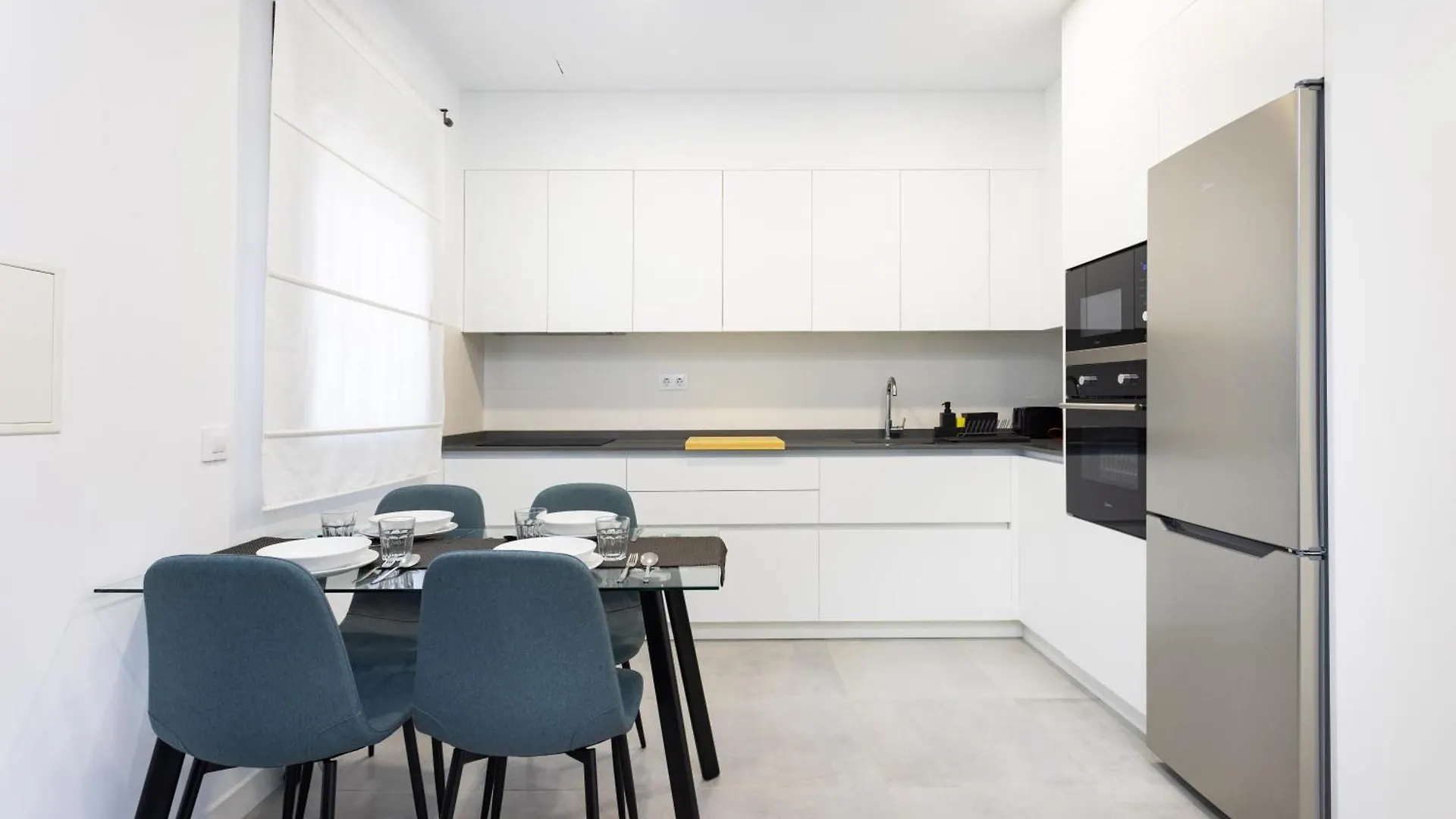 Home2Book Modern Apt Indoor Terrace, La Lagunas kontakt